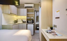 Hmlet Essentials Kallang